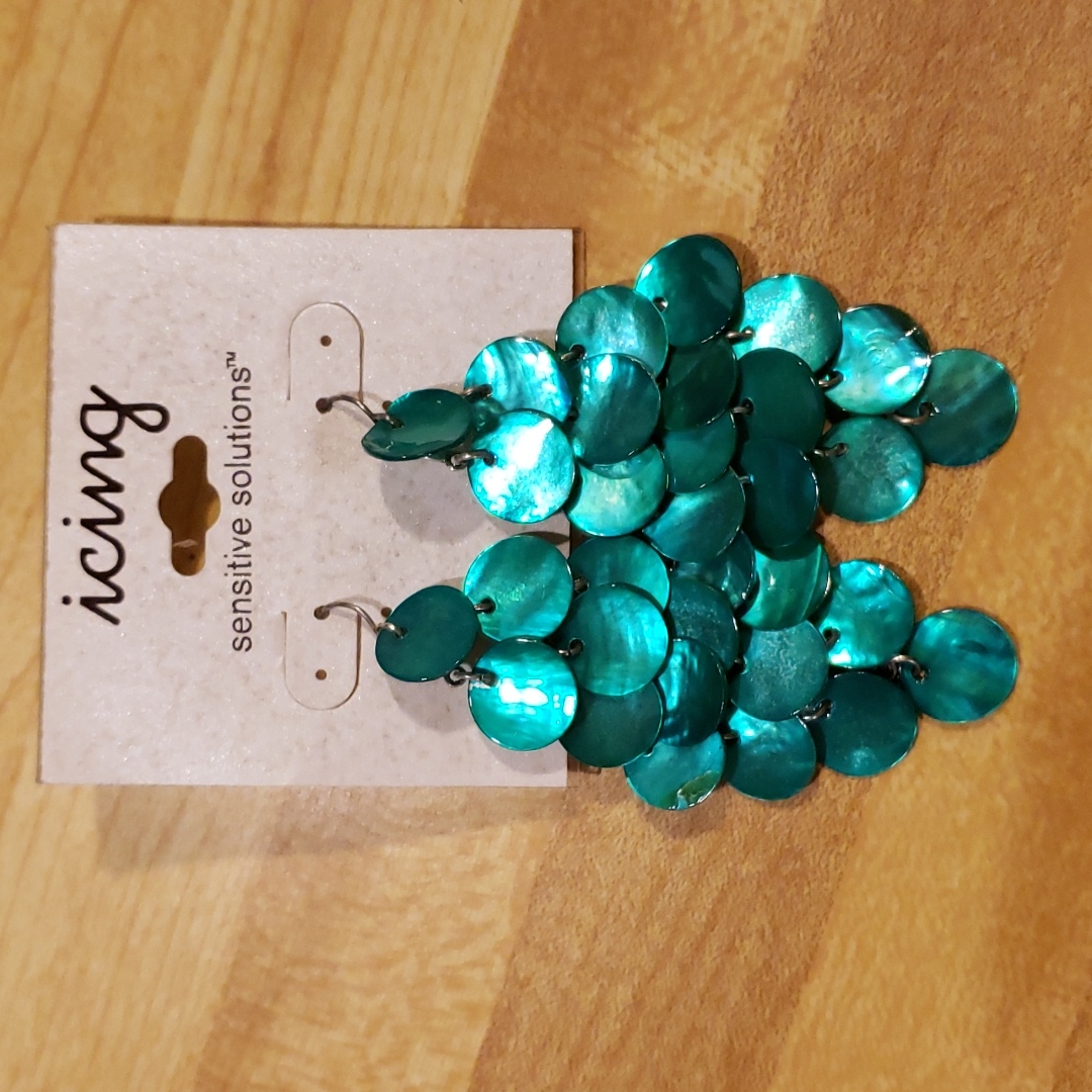 Icing Dangle Shell Earrings